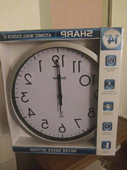 Sharp Analog Atomic Clock