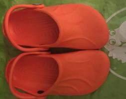 Crocs Classic Clog&nbsp; Clogs Unisex Size 10/11 Orange Little k