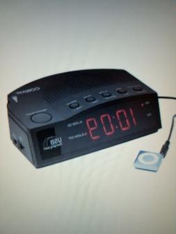 Conair&reg; Hospitality Alarm Clock Radio With USB Charging Por