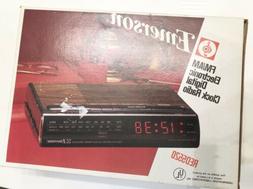 Vtg New EMERSON ALARM CLOCK RADIO AM/FM SNOOZE  RED5520